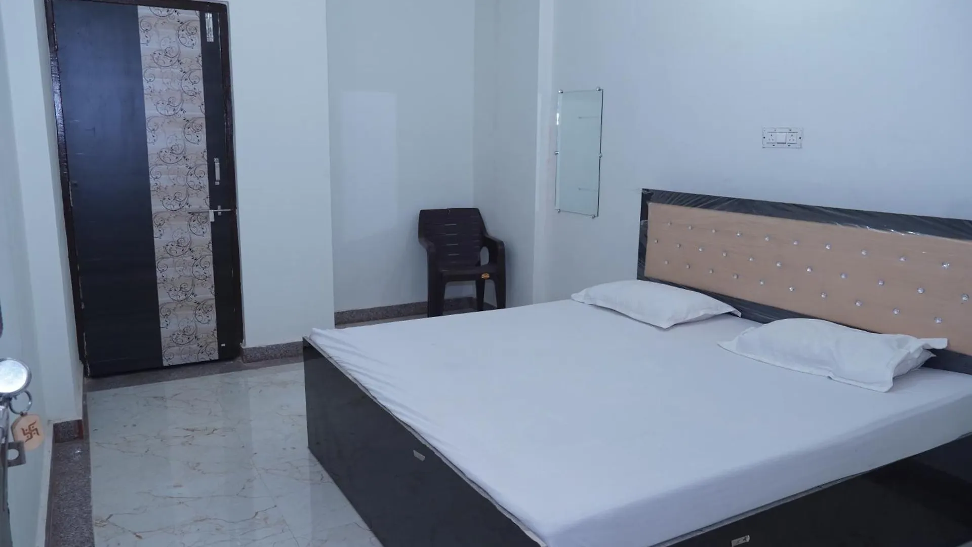 Skv Sharma Ji Home Stay Varanasi India