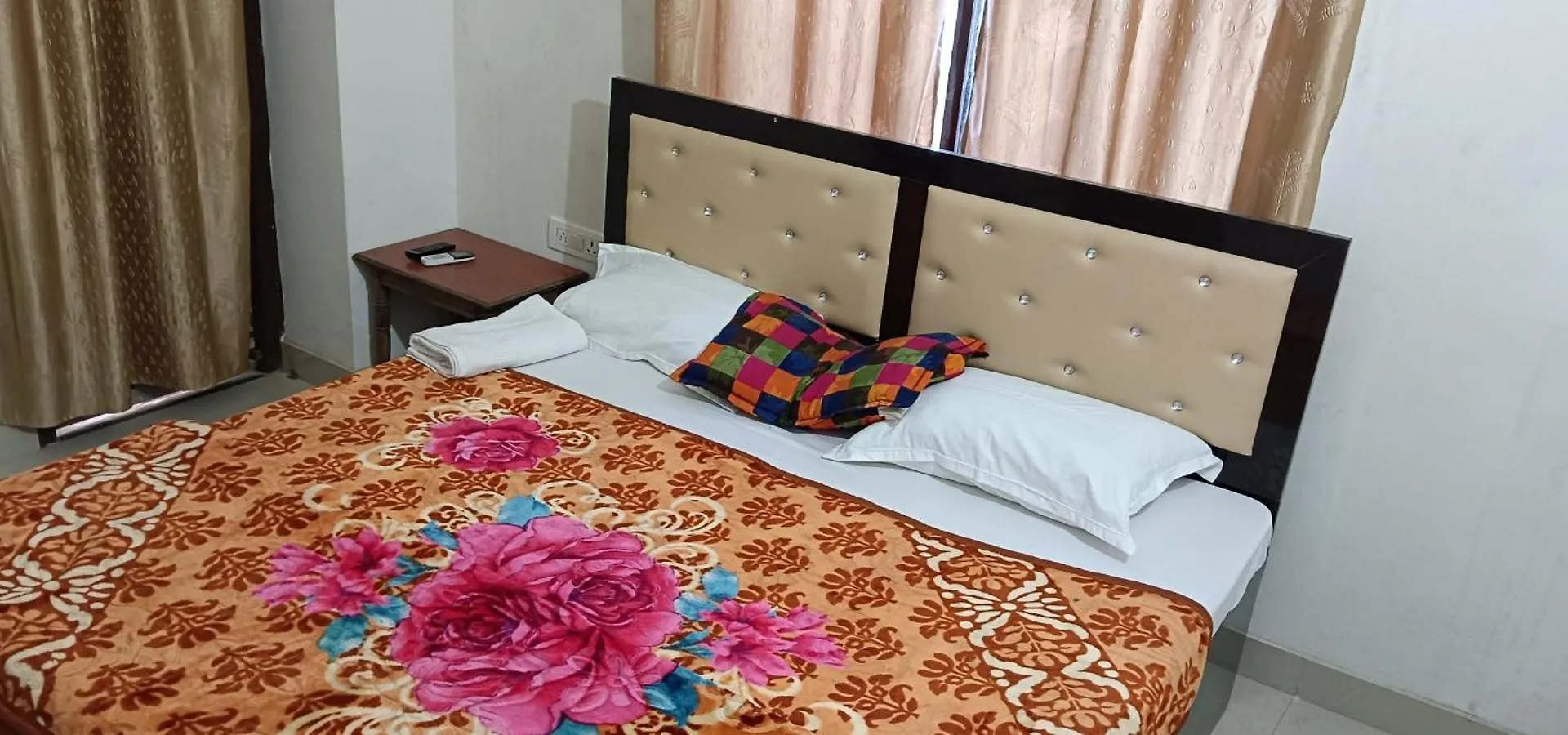 Skv Sharma Ji Home Stay Varanasi 0*,